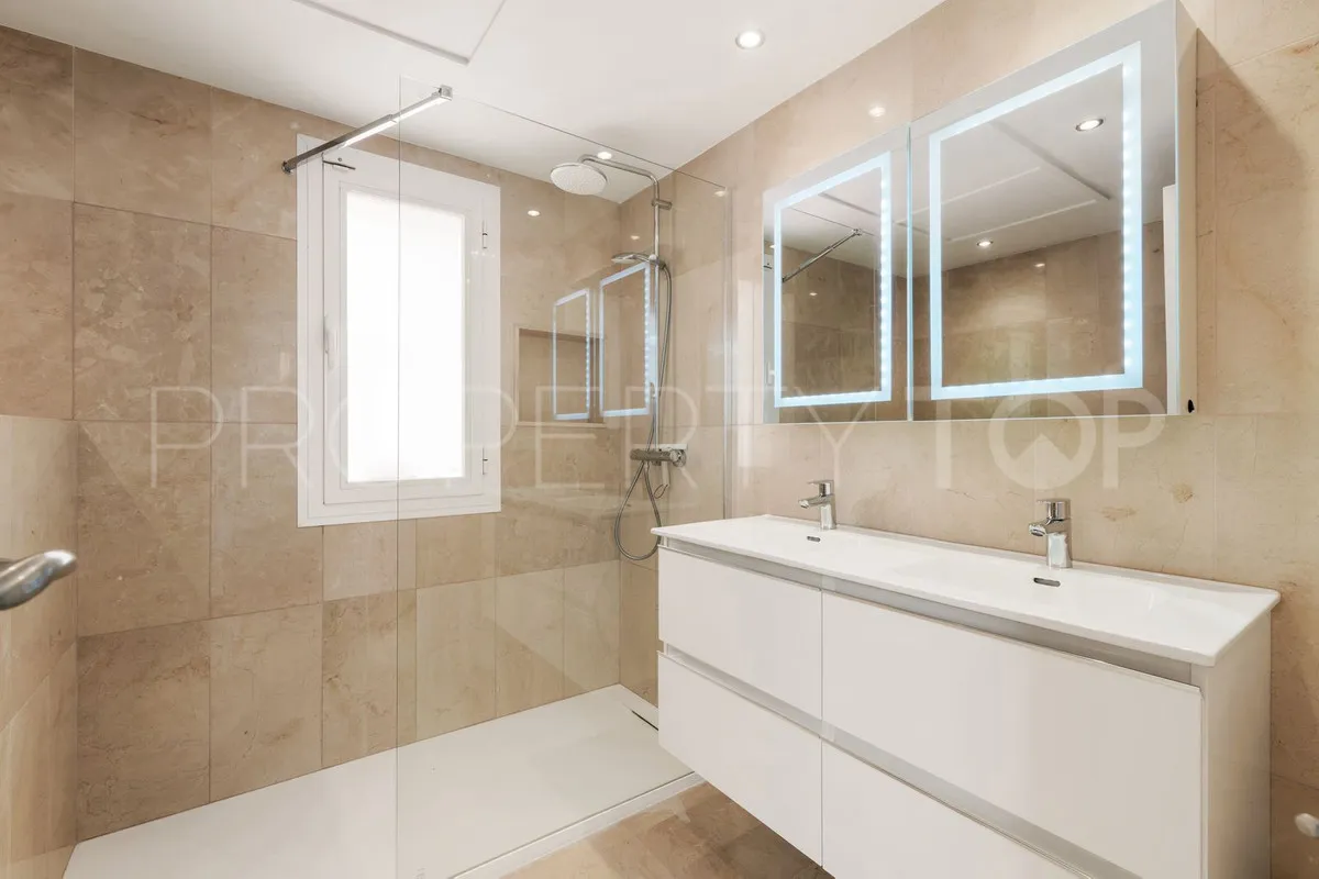Estepona, apartamento planta baja a la venta