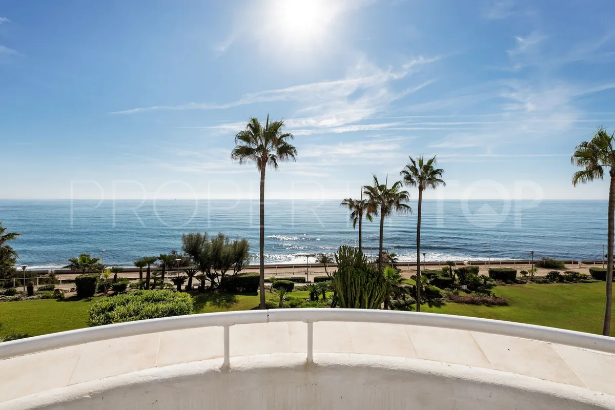 Estepona, apartamento planta baja a la venta