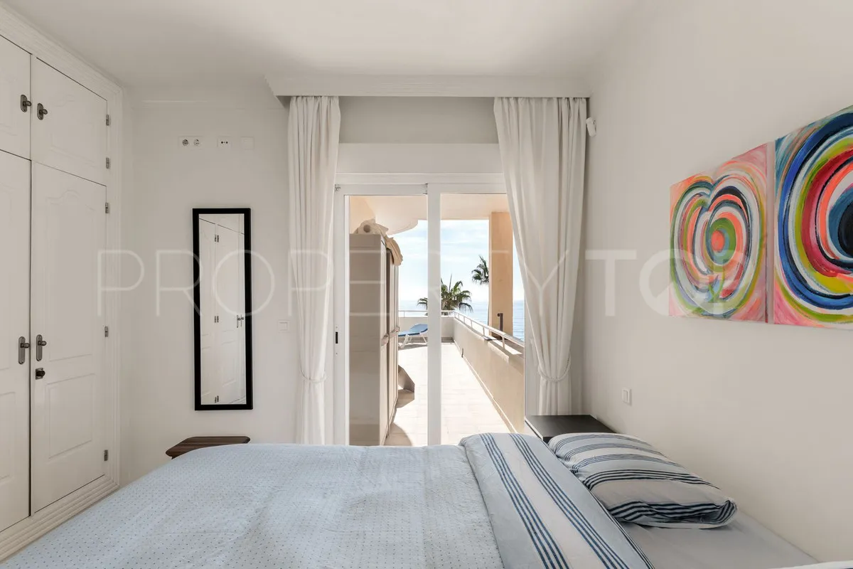 Estepona, apartamento planta baja a la venta