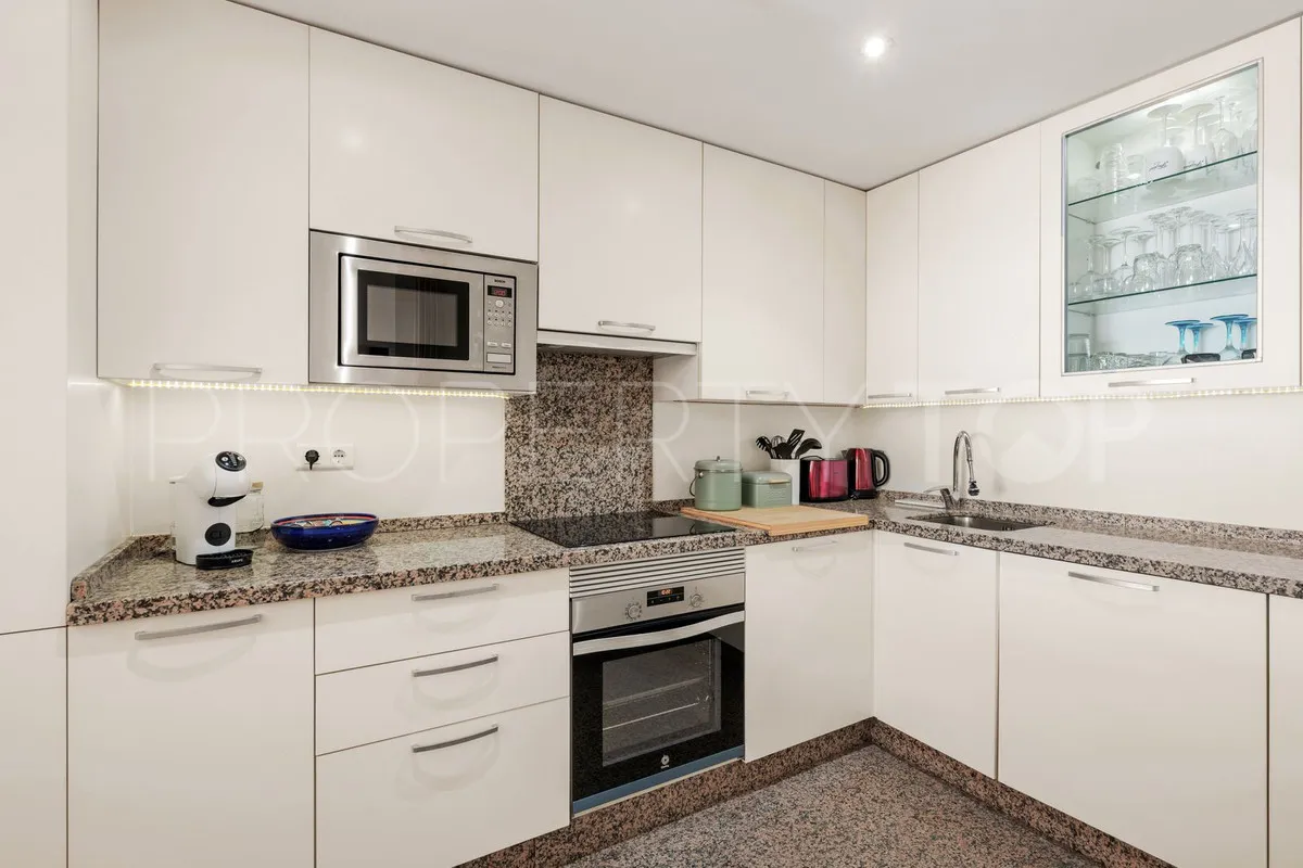 Estepona, apartamento planta baja a la venta