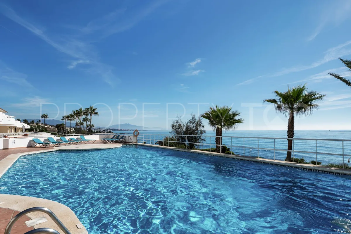 Estepona, apartamento planta baja a la venta