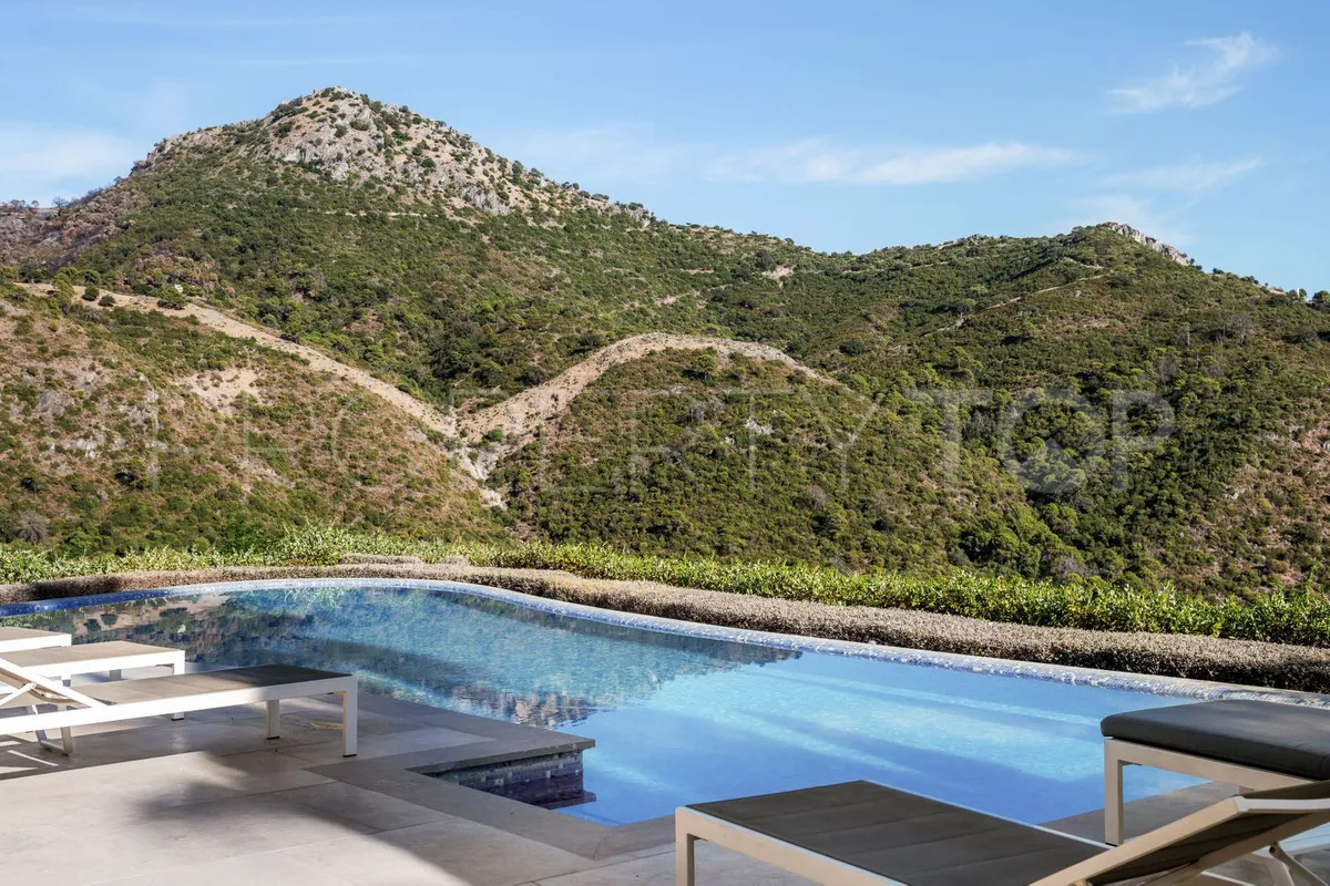For sale Benahavis villa with 5 bedrooms
