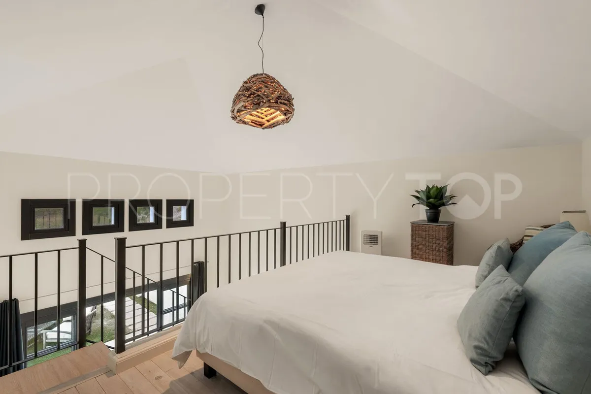 For sale Benahavis villa with 5 bedrooms
