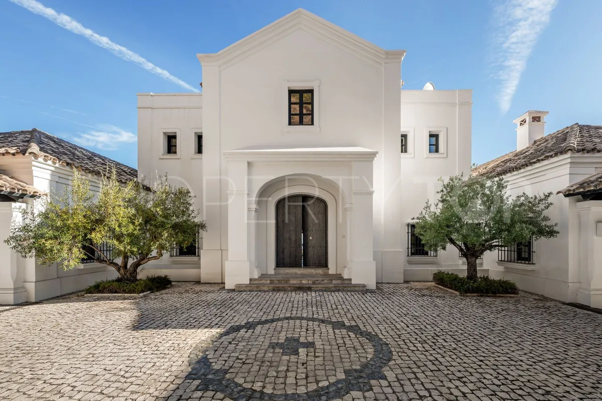 For sale Benahavis villa with 5 bedrooms