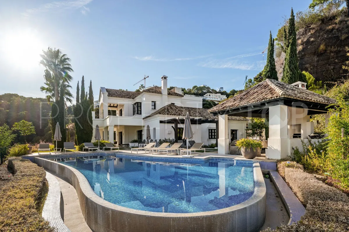 For sale Benahavis villa with 5 bedrooms