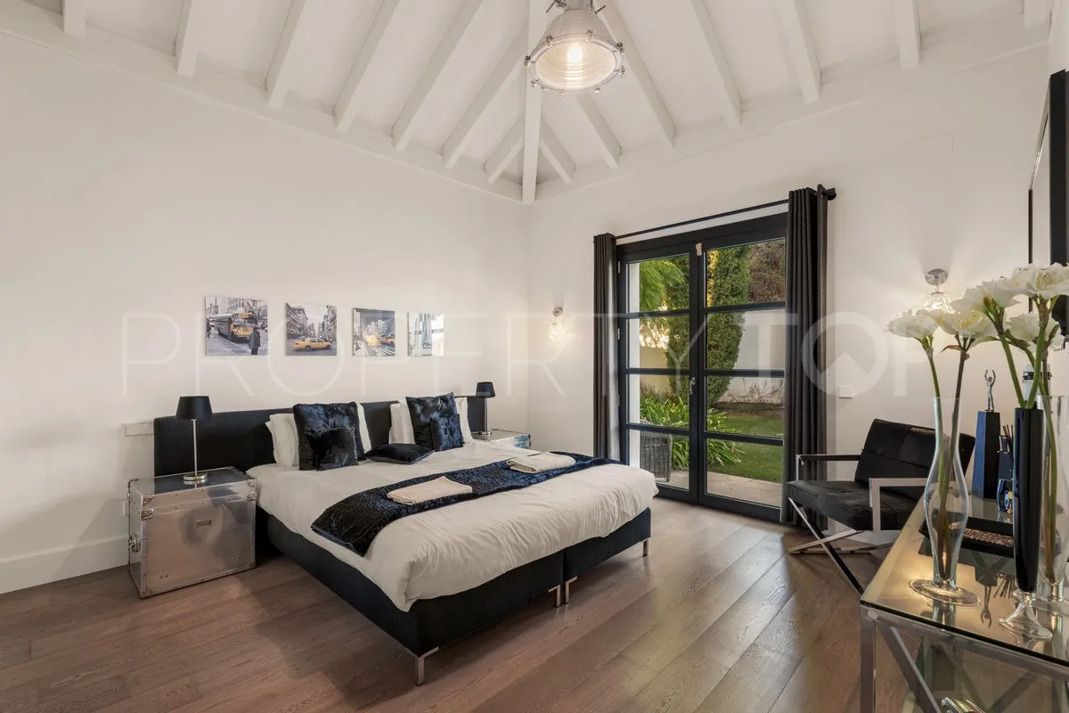 For sale Benahavis villa with 5 bedrooms