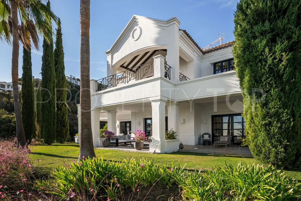 For sale Benahavis villa with 5 bedrooms