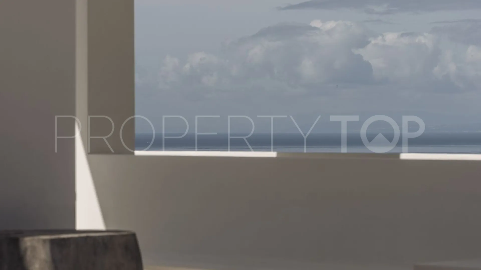 Villa for sale in Los Altos de los Monteros