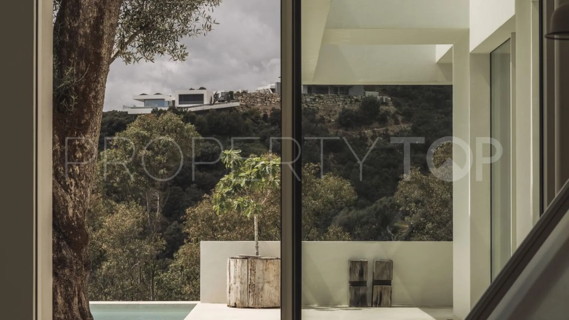 Villa for sale in Los Altos de los Monteros