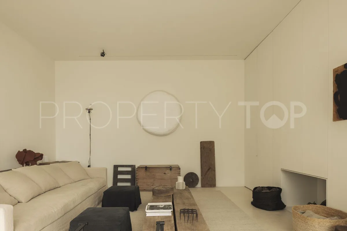Villa for sale in Los Altos de los Monteros