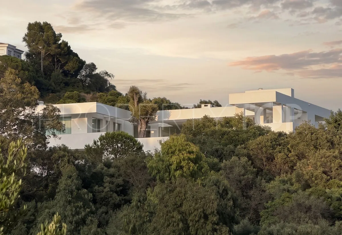Villa for sale in Los Altos de los Monteros