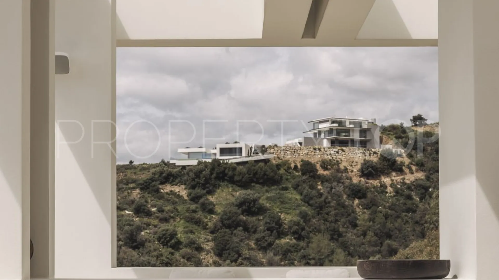 Villa for sale in Los Altos de los Monteros