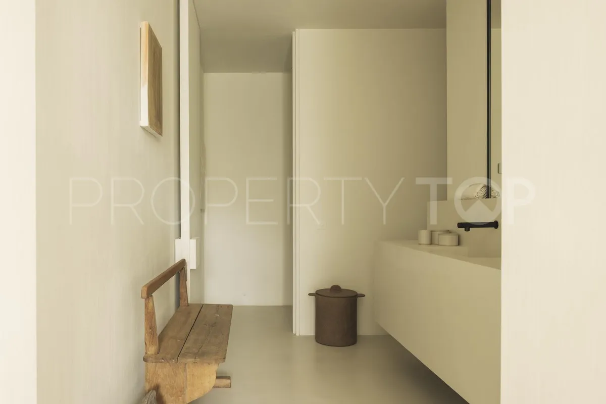 Villa for sale in Los Altos de los Monteros