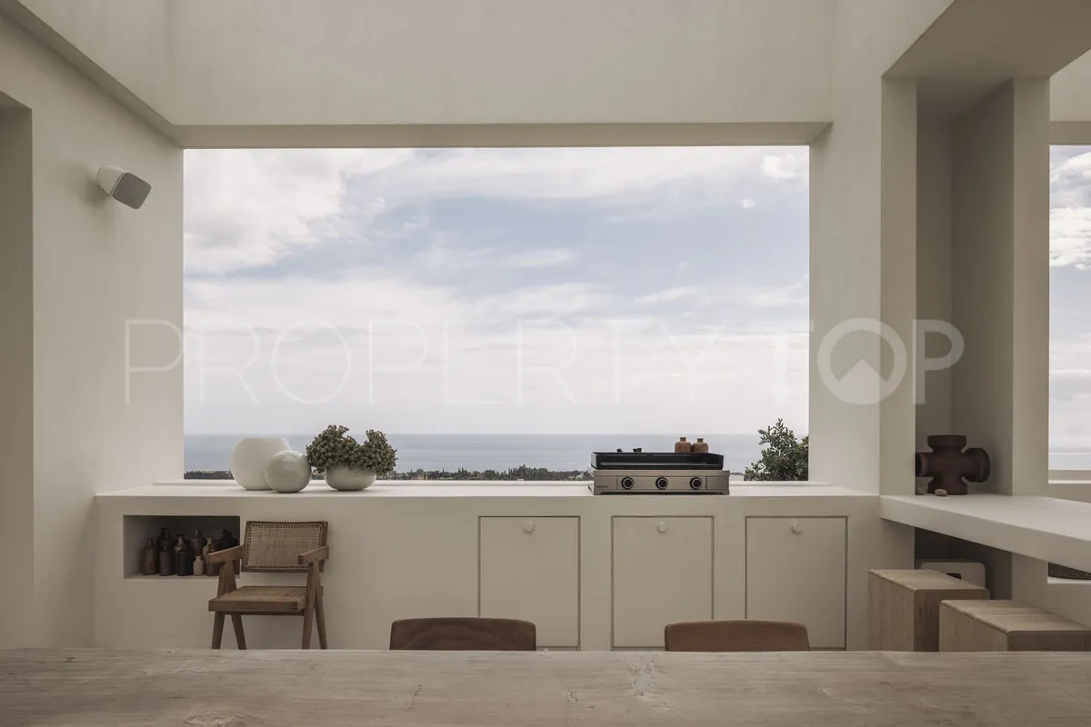 Villa for sale in Los Altos de los Monteros