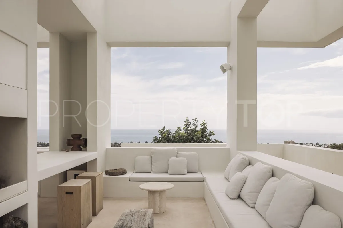 Villa for sale in Los Altos de los Monteros