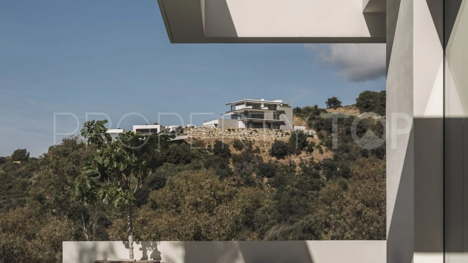 Villa for sale in Los Altos de los Monteros