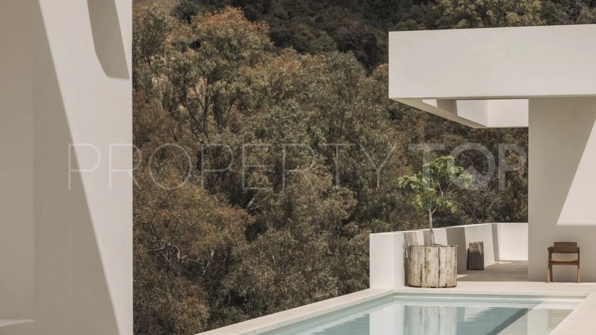Villa for sale in Los Altos de los Monteros