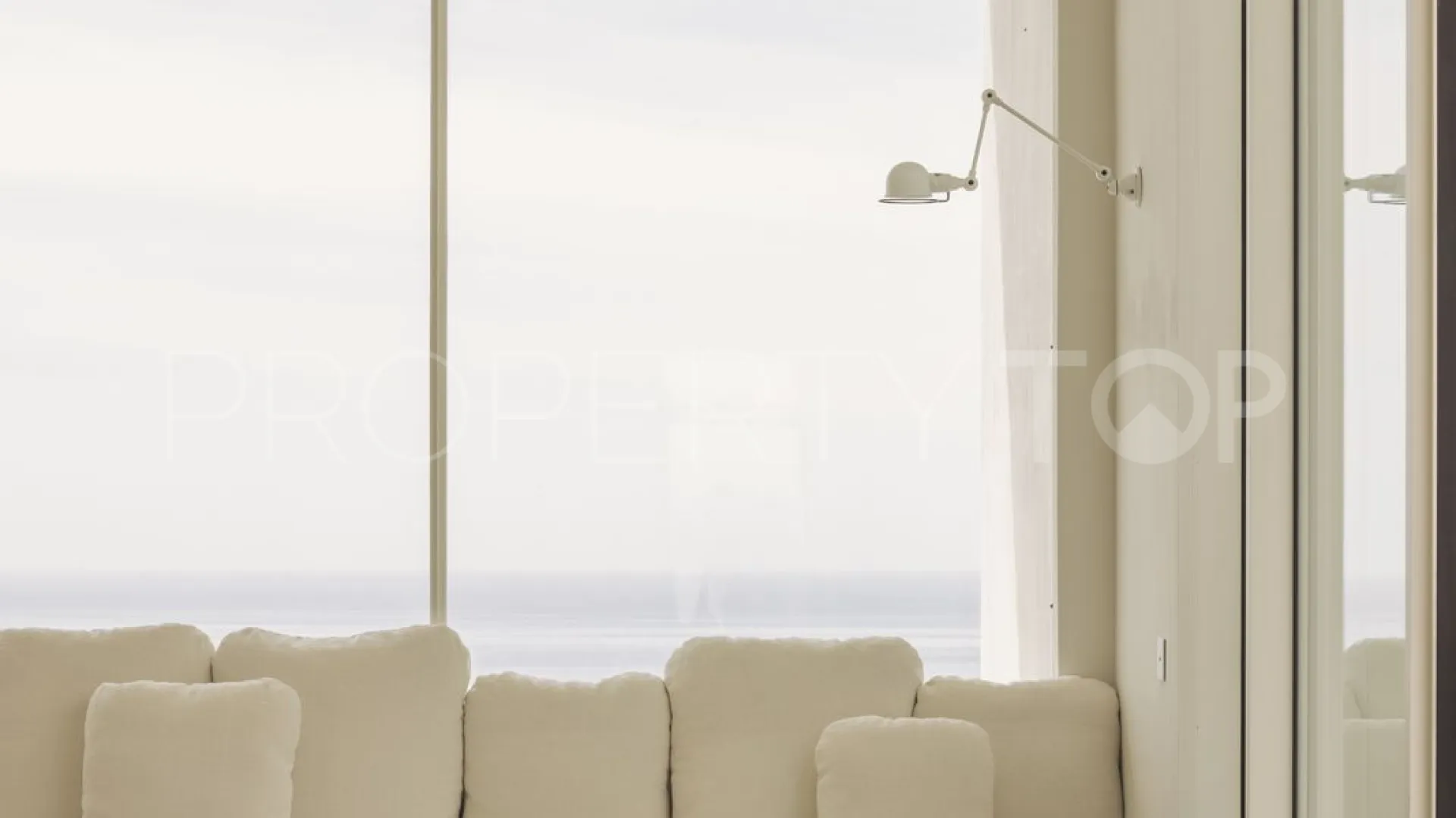 Villa for sale in Los Altos de los Monteros