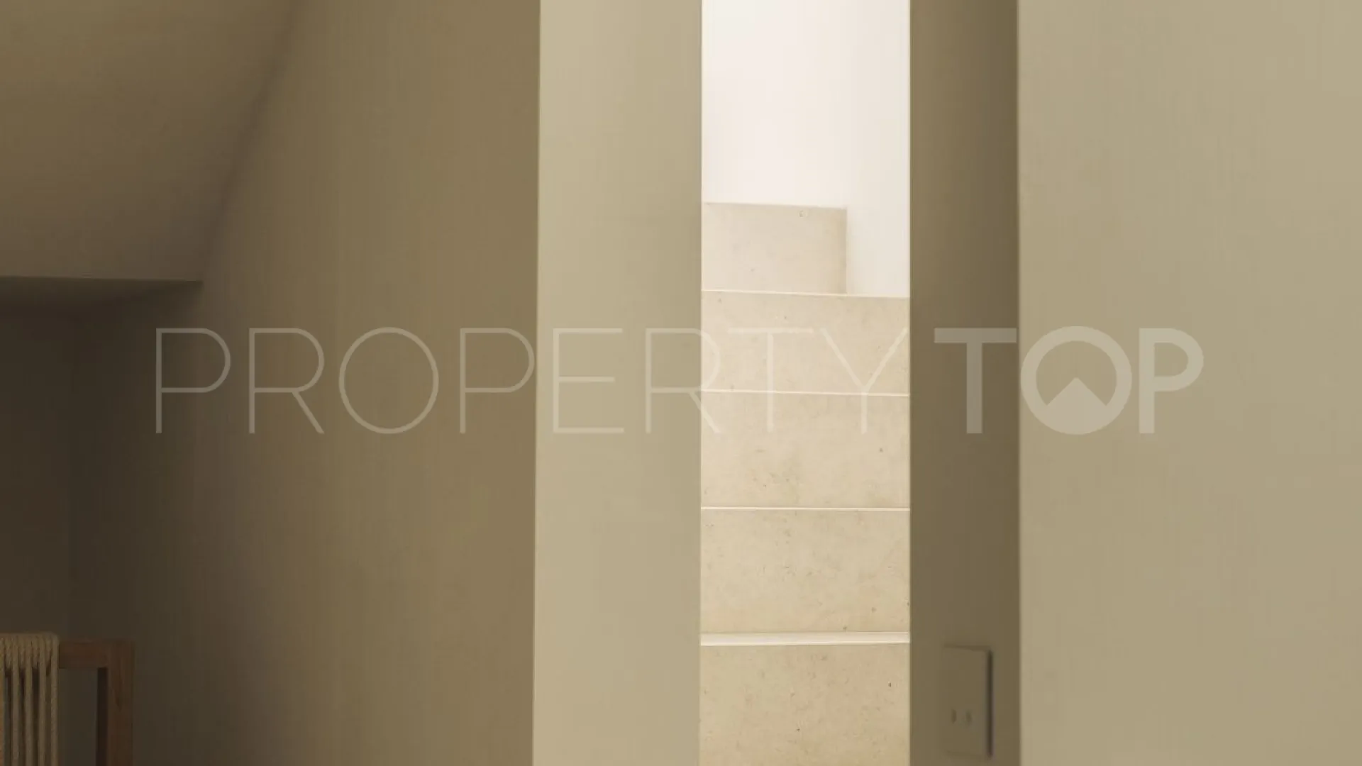 Villa for sale in Los Altos de los Monteros