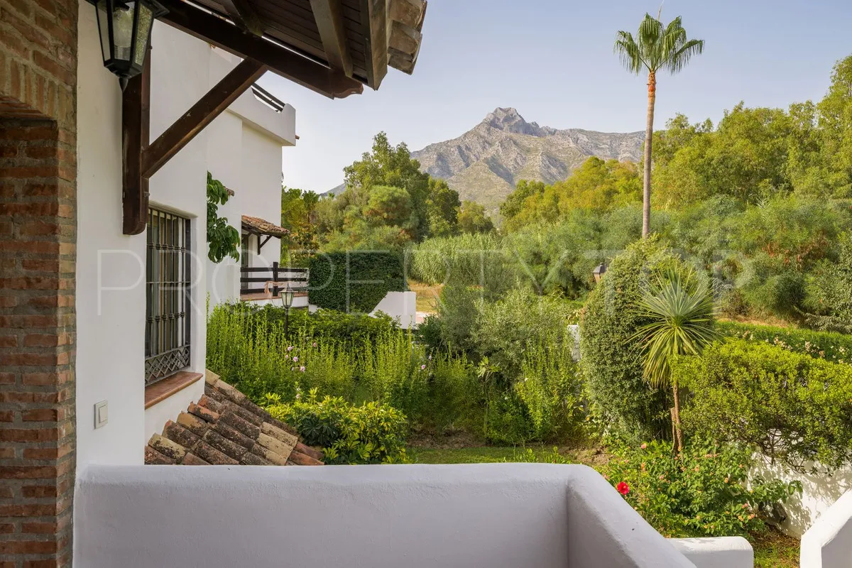 Villa for sale in Marbella City