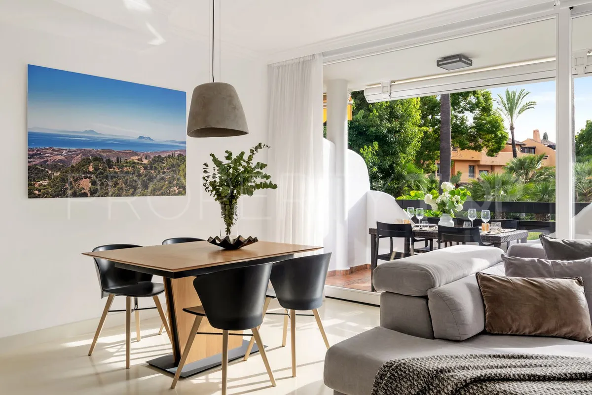 Villa for sale in Marbella City