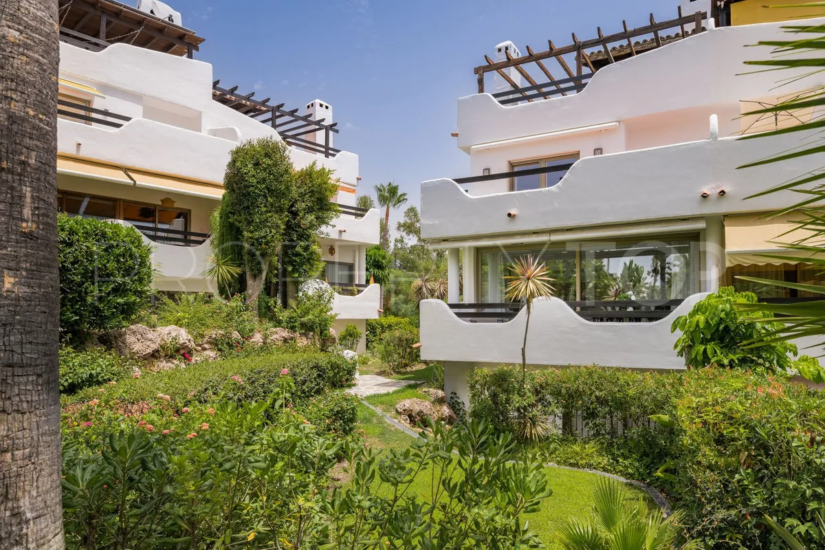 Villa for sale in Marbella City