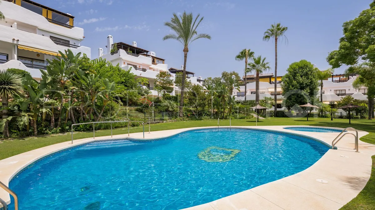 Villa for sale in Marbella City