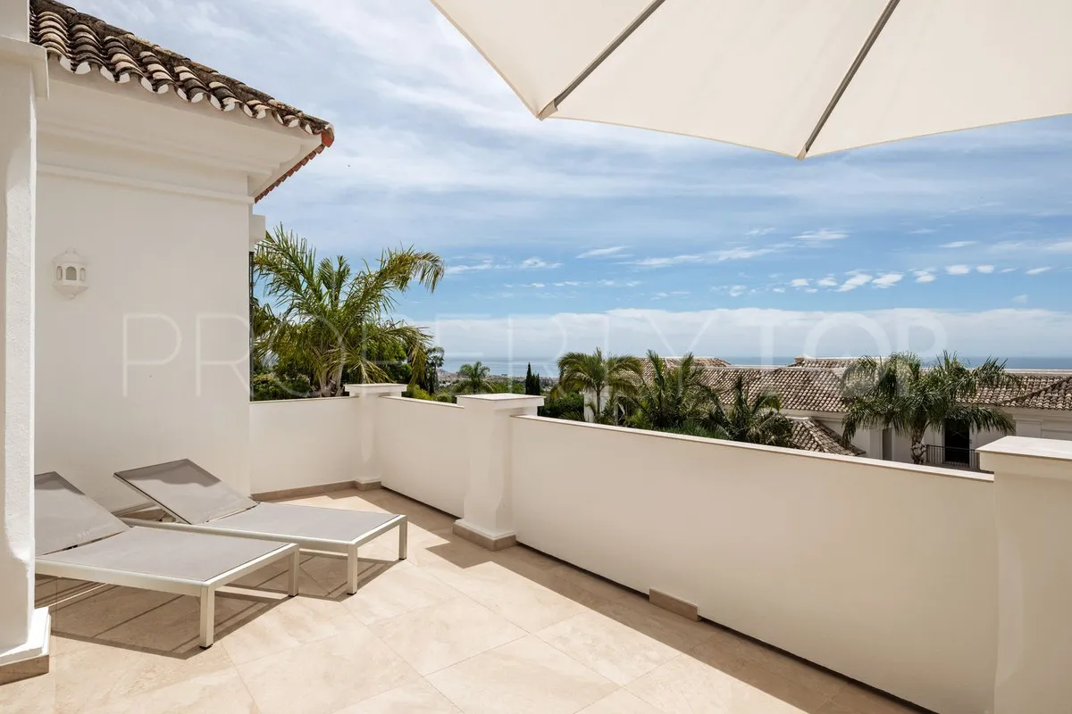 Buy villa with 5 bedrooms in Sierra Blanca