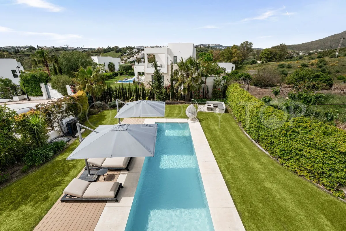 Villa for sale in La Cala Golf Resort