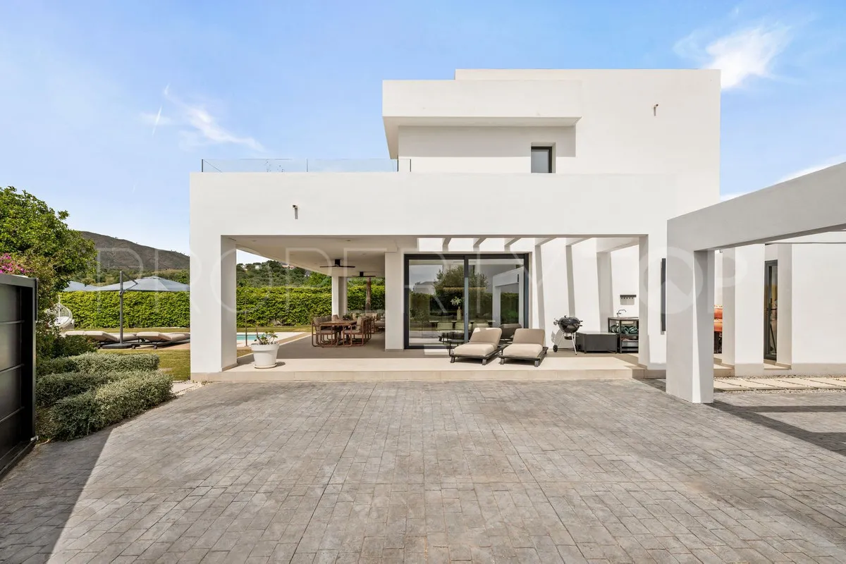 Villa for sale in La Cala Golf Resort