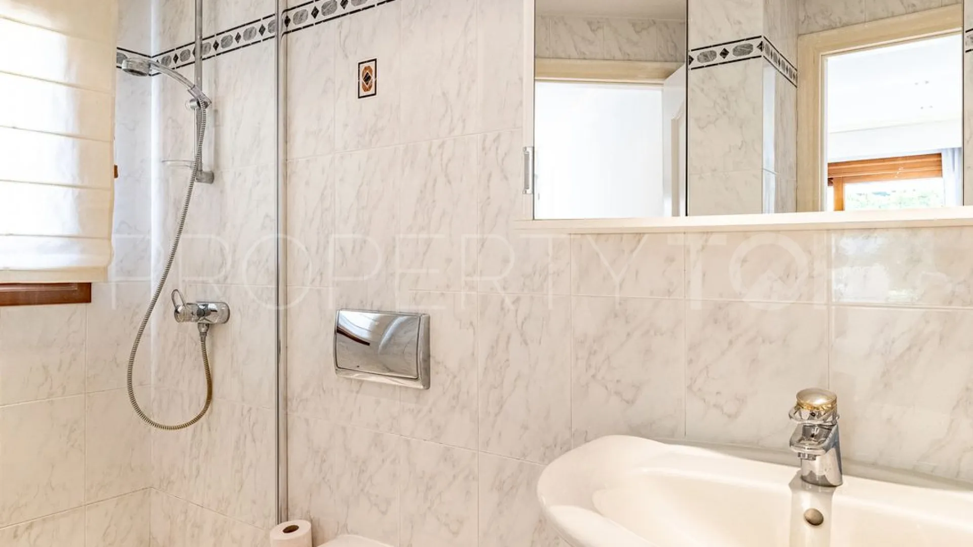 Villa en venta de 4 dormitorios en New Golden Mile