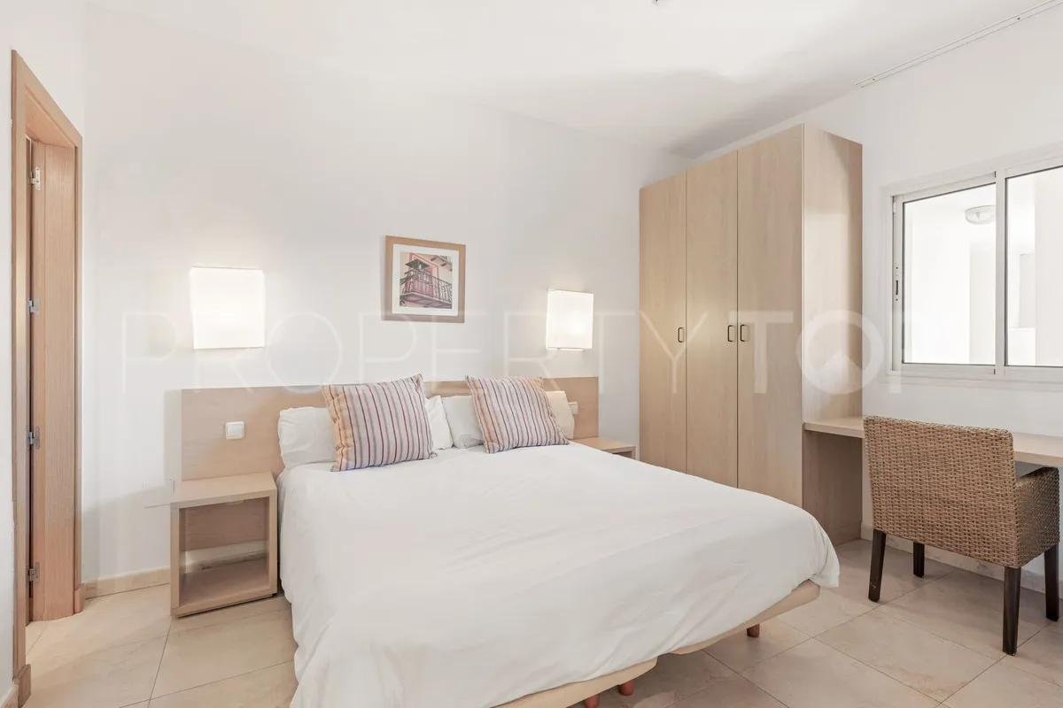 2 bedrooms apartment in Manilva for sale