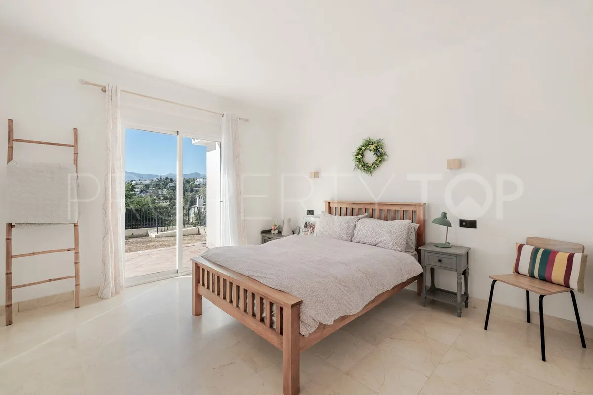 For sale villa in El Paraiso