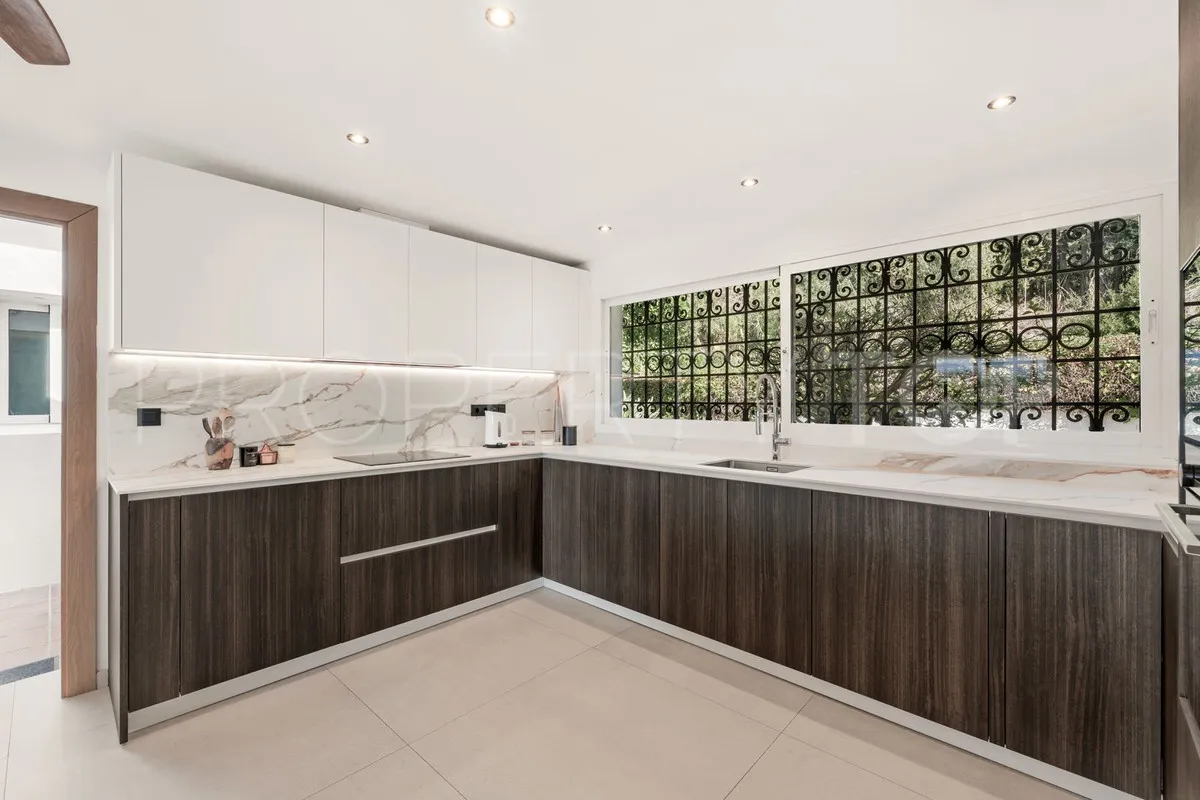 For sale villa in El Paraiso