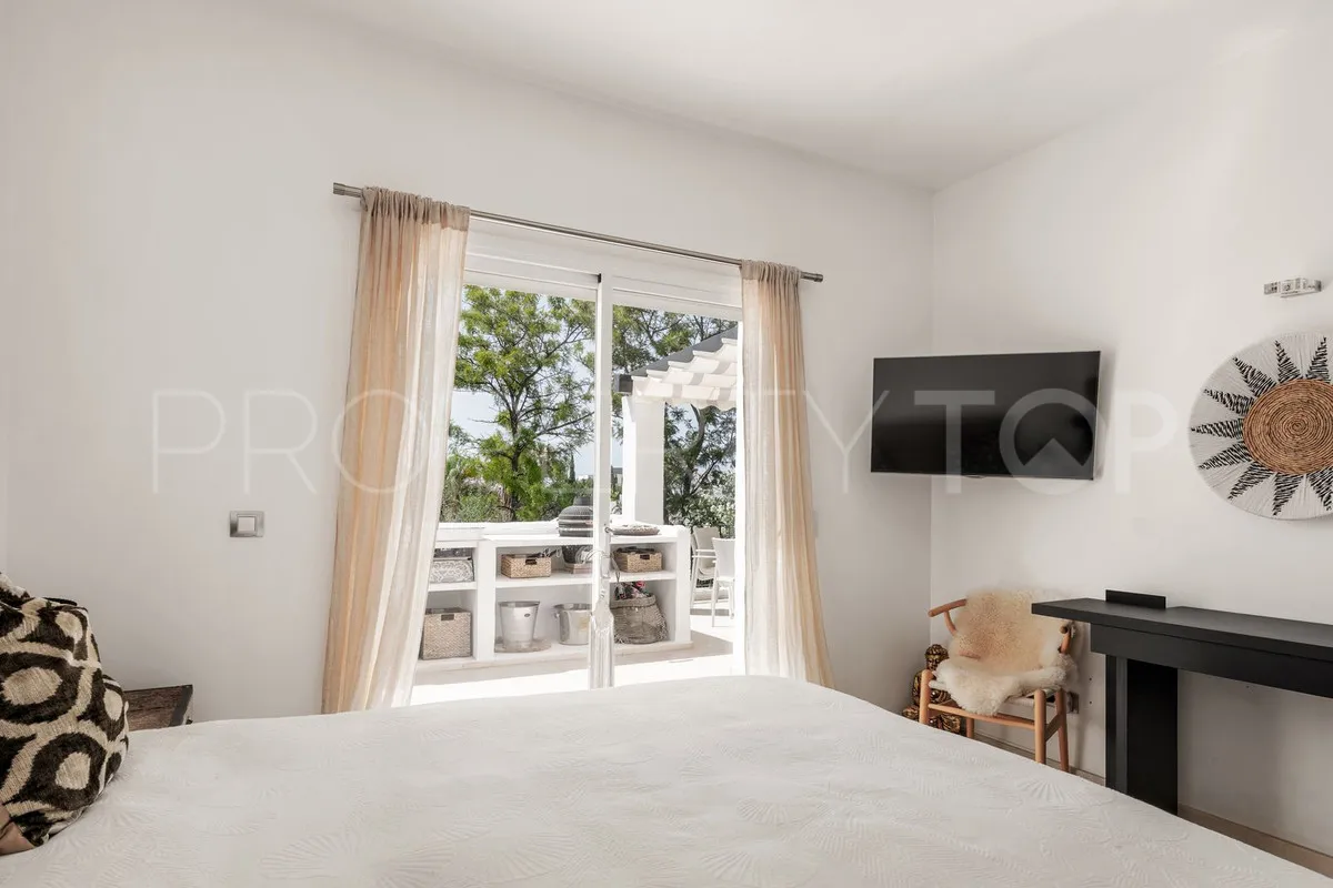 Ático a la venta en Nueva Andalucia con 2 dormitorios