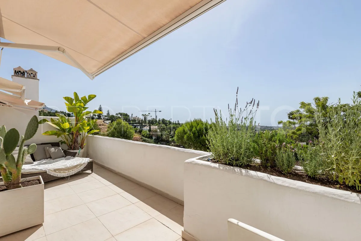 Ático a la venta en Nueva Andalucia con 2 dormitorios