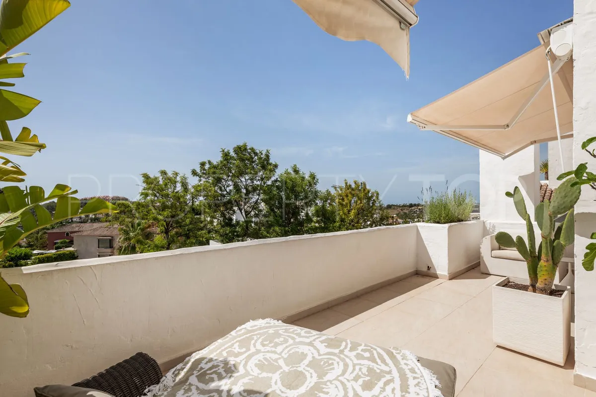 Ático a la venta en Nueva Andalucia con 2 dormitorios