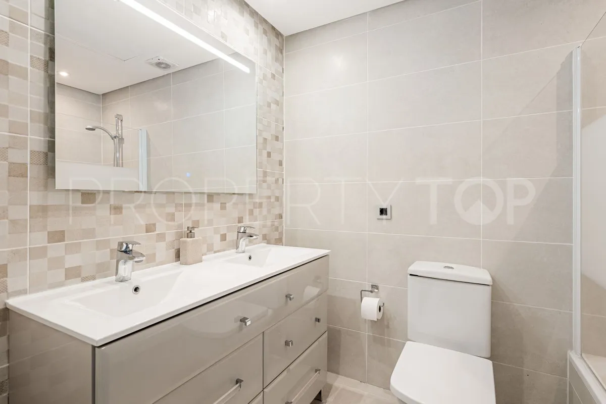 Se vende apartamento en Casares Playa