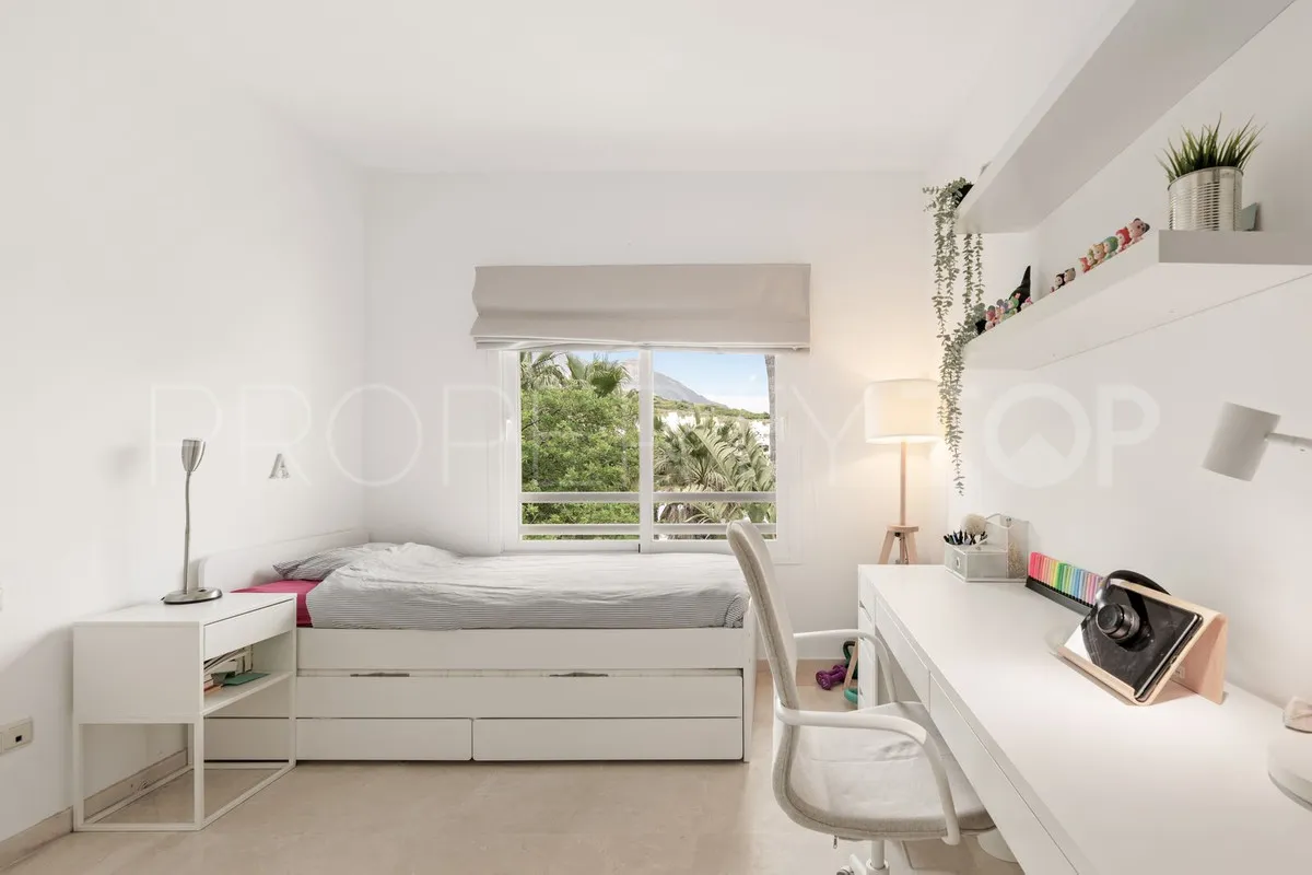 Se vende apartamento en Casares Playa