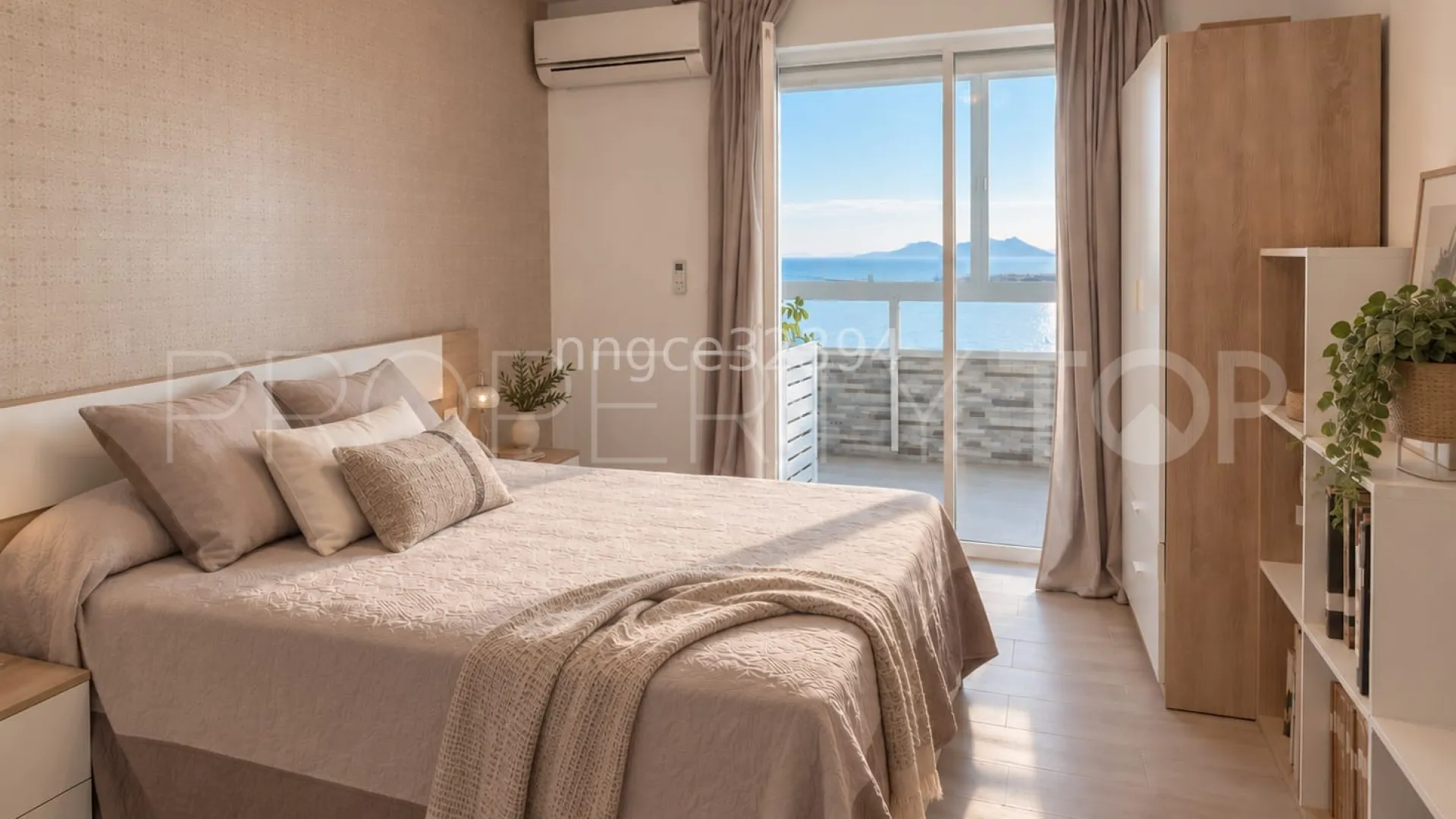 Apartamento en venta con 3 dormitorios en Torreguadiaro