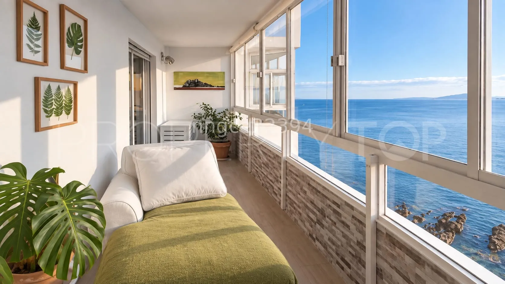 Apartamento en venta con 3 dormitorios en Torreguadiaro