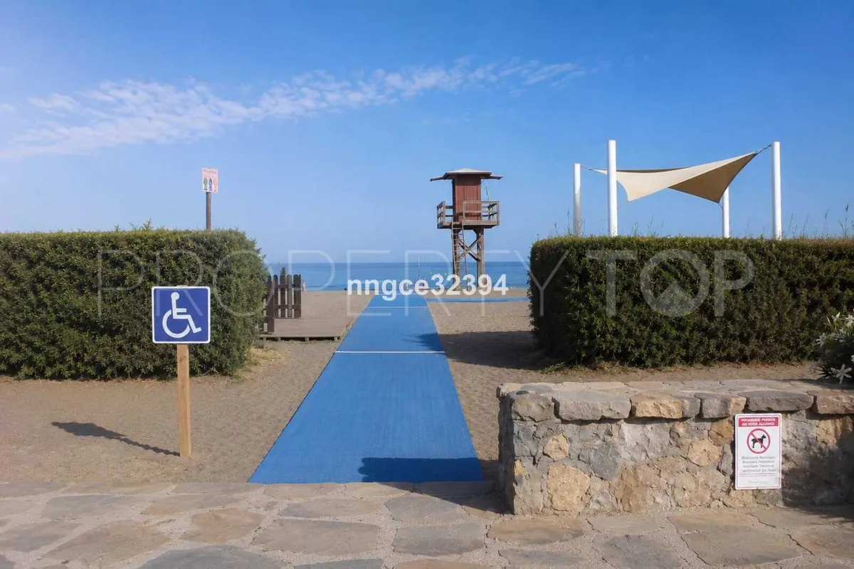 Se vende adosado de 3 dormitorios en Casares Playa