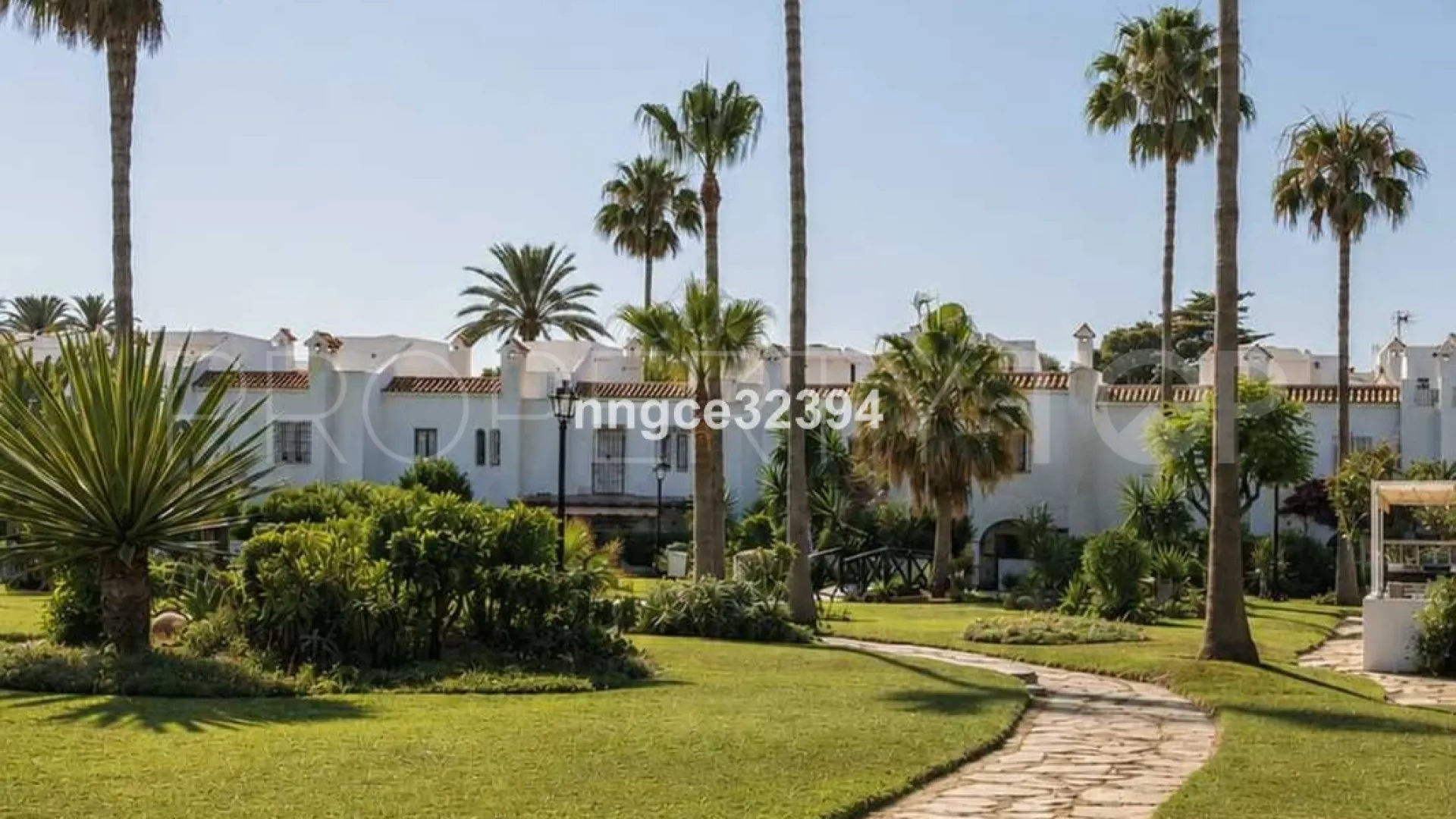 Se vende adosado de 3 dormitorios en Casares Playa