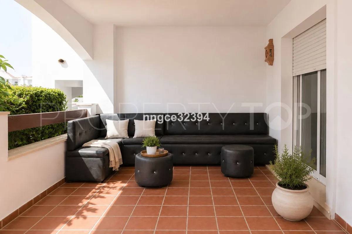 For sale 2 bedrooms ground floor apartment in Nueva Andalucia