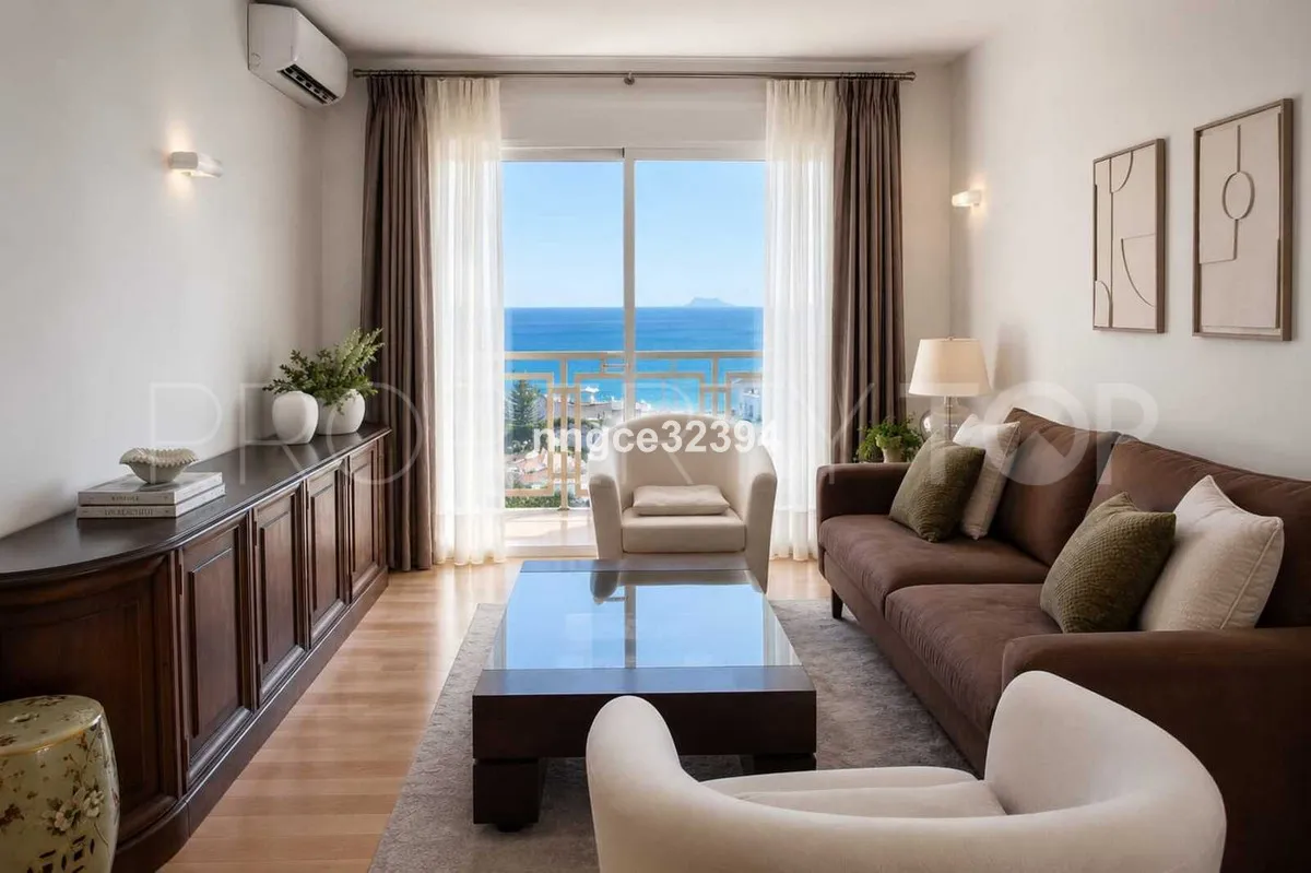 Penthouse with 3 bedrooms for sale in Estepona
