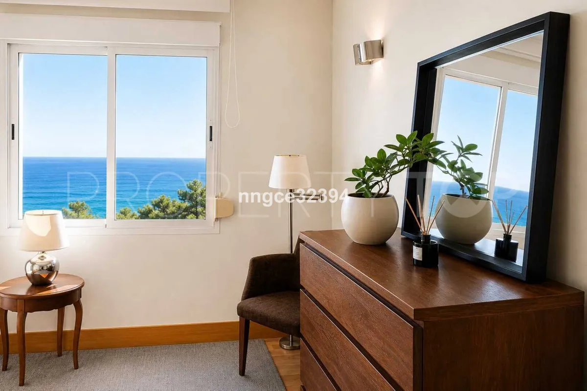 Penthouse with 3 bedrooms for sale in Estepona