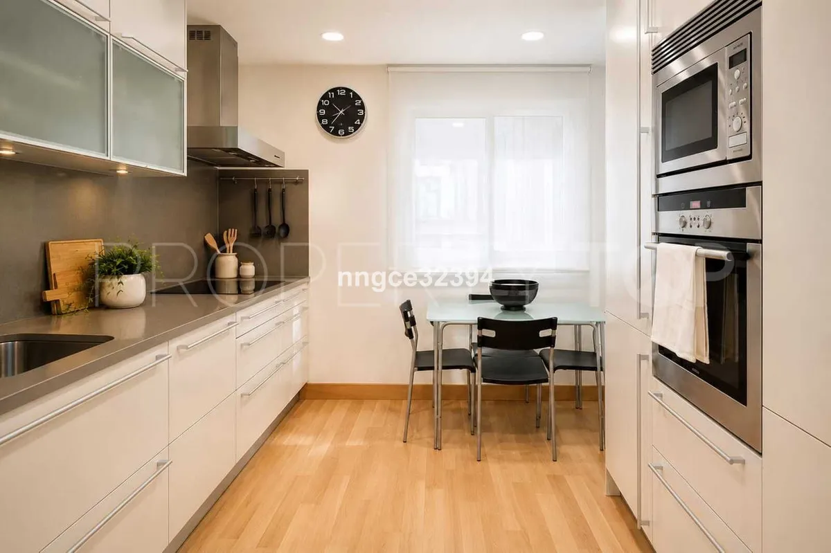 Penthouse with 3 bedrooms for sale in Estepona