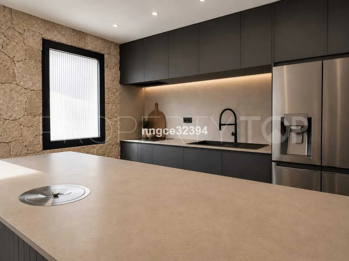 For sale villa with 5 bedrooms in New Golden Mile