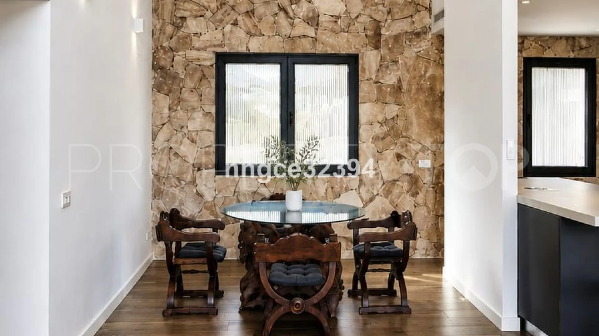 For sale villa with 5 bedrooms in New Golden Mile