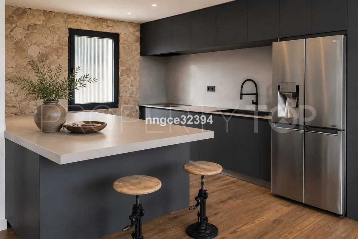 For sale villa with 5 bedrooms in New Golden Mile